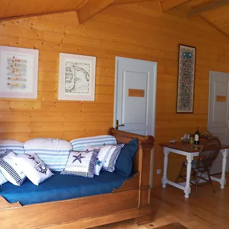 Holiday home Piscine Interieure Privatif, Parc Arbore 3000 M2, Ocean Et Naujac-sur-Mer